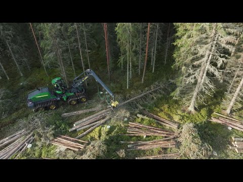 1270H Wheeled Harvester