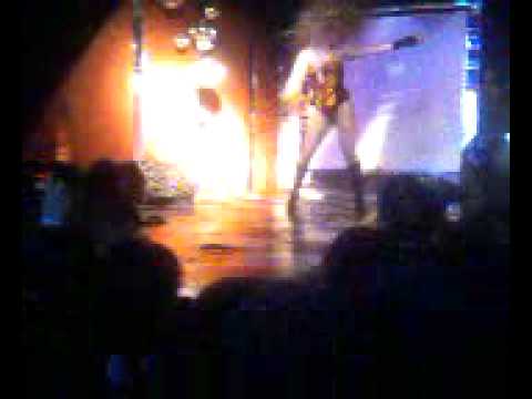 Apresentação da Drag no Club freedom parte 2
