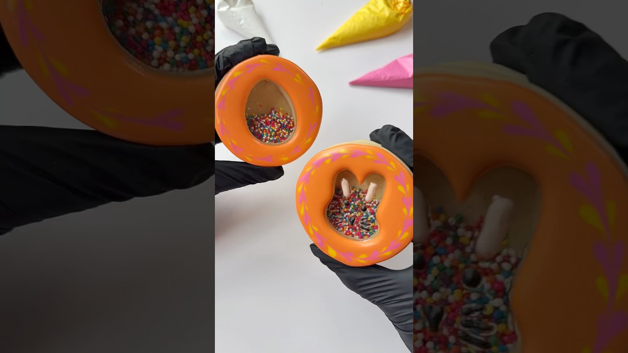 Egg Easter Cookie🐰Recipes and Cutters link in bio❤️ #cookiedecorating #egg #easter #satisfying #diy