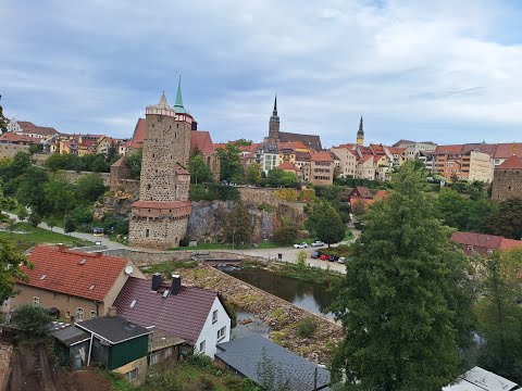 Wir kündigen das nächste Heimspiel unseres LSV an (mit Pokalauslosung).