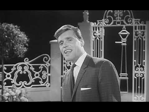 Ronnie Carroll in Blind Corner (1963)