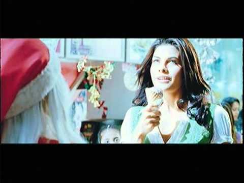 Poster jaane kahan se aayi hai