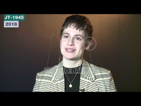 Extrait archives M6 Video Bank // Origine du nom de scène de Chris (JT1945 - 2018)