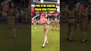 Download lagu Beautiful Civil Servant Wearing Short Skirt Looks Happy mp3