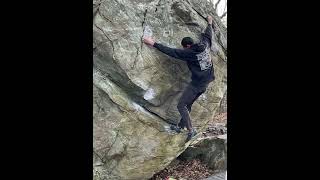 Video thumbnail of Proper Modulation, V6. Moore's Wall