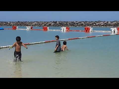 Jeeda enjoy beach #lifeisbutadream Mahmood Masood amir 