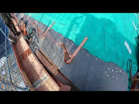 Reparaturgebinde decken und Schneefang einbauen - Live vom Schieferdach in Berlin