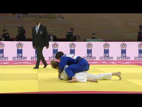 CLEMENT Melanie (FRA) vs TSUNODA Natsumi (JPN) Judo Seniors Hungary 2021 / Round 3 -48 kg