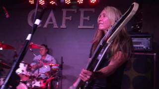 Belly - &quot;Low Red Moon&quot;