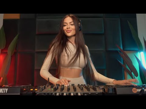 Xenia Dia (Diamond) - Live @ Melodic Techno & Progressive House DJ Mix 2024