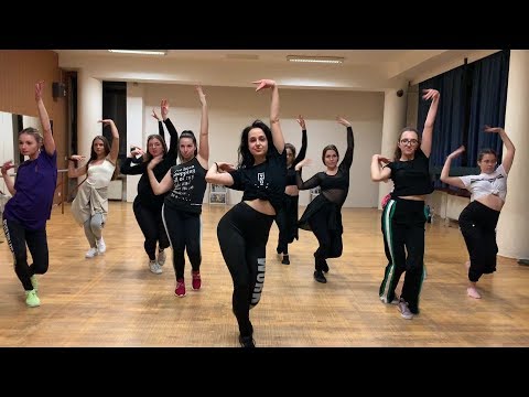 VOGUE FEMME class | Monika Prikkelova