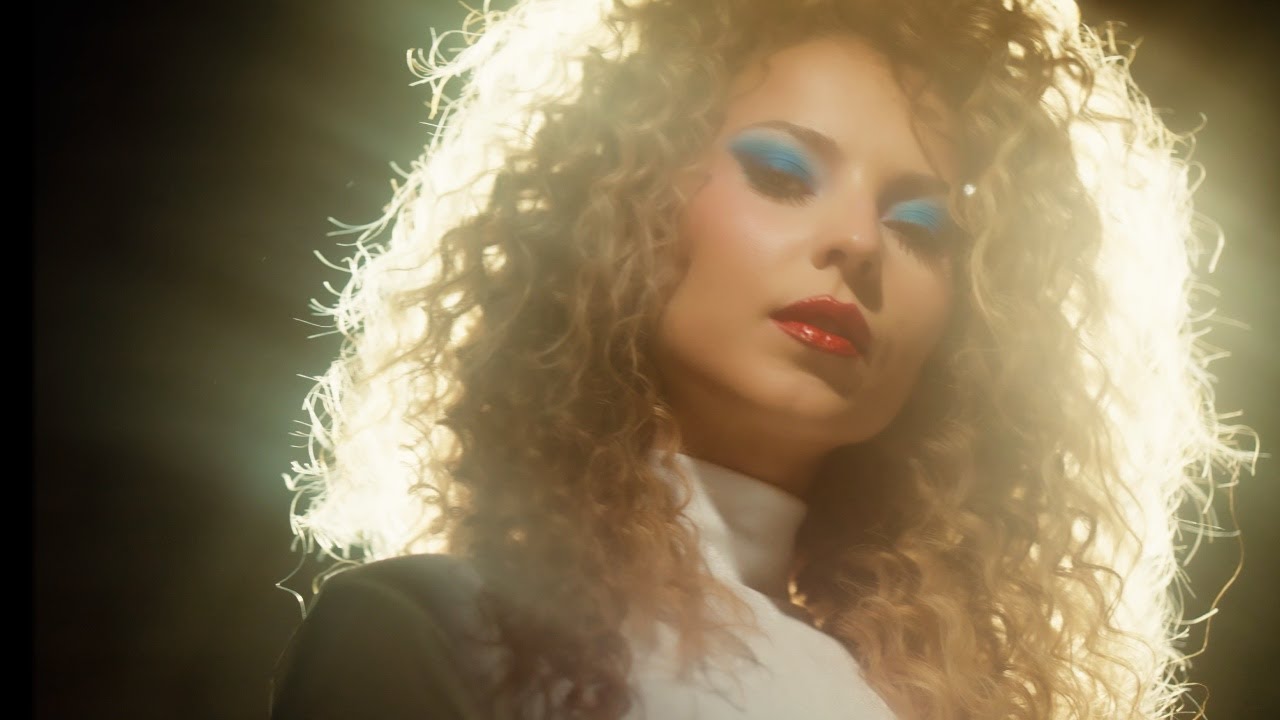 AMI — Un deceniu de iubire