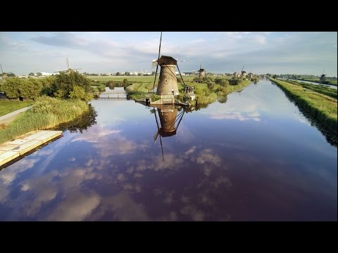 Molens Kinderdijk luchtopname drone in Ultra HD 4K
