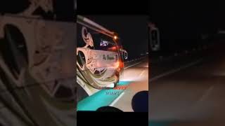 Download lagu Balap Bis HR vs STJ Di Tol Tempel 5cm. #busmania #busmalam #buspoharyanto #bussudirotunggajaya mp3