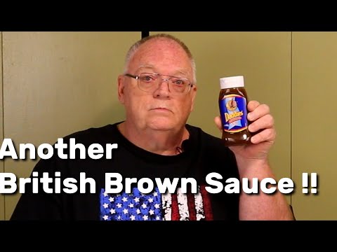 American Guy tries Daddy's British Brown Sauce