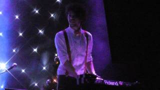 23 dec 2011 Merry Christmas Everybody / When will I see you - Handsome Poets in de Melkweg