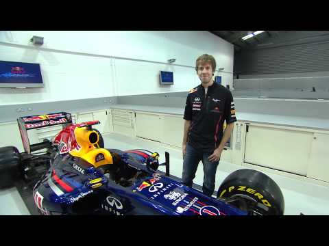 F1 2012 - Sebastian Vettel stellt den Red Bull RB8 vor