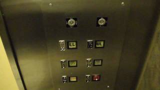 preview picture of video 'Montgomery Hydraulic elevator @ KOP Mall King of Prussia PA'