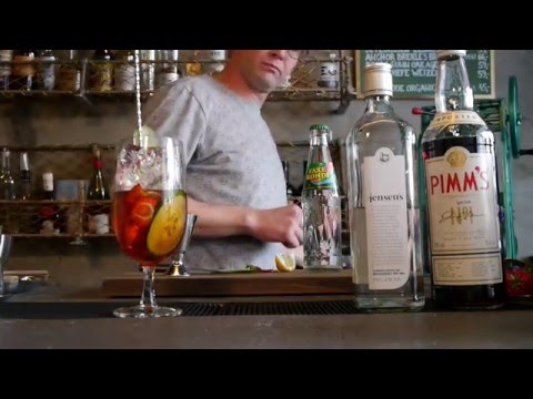 "EN HALV HUND" Vol. 45 - Pimm's Cup