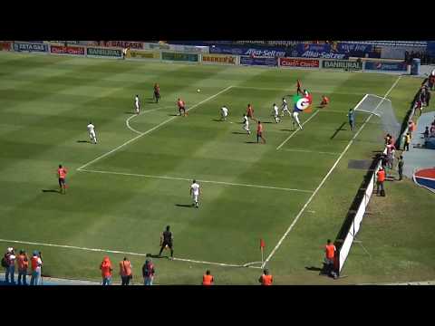 Video: LEsión Carlos Castrillo (Comunicaciones) Clausura 2018 - Jornada 03 Clásico 301