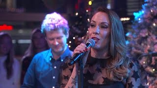 Lisa Lois zingt ‘A little bit of Christmas’  - RTL LATE NIGHT