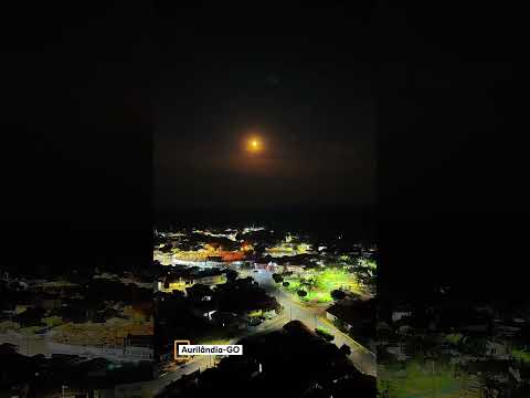 Aurilândia-GO sob o brilho da lua. Uma noite simples, mas cheia de beleza. #goiás #brasil #drone