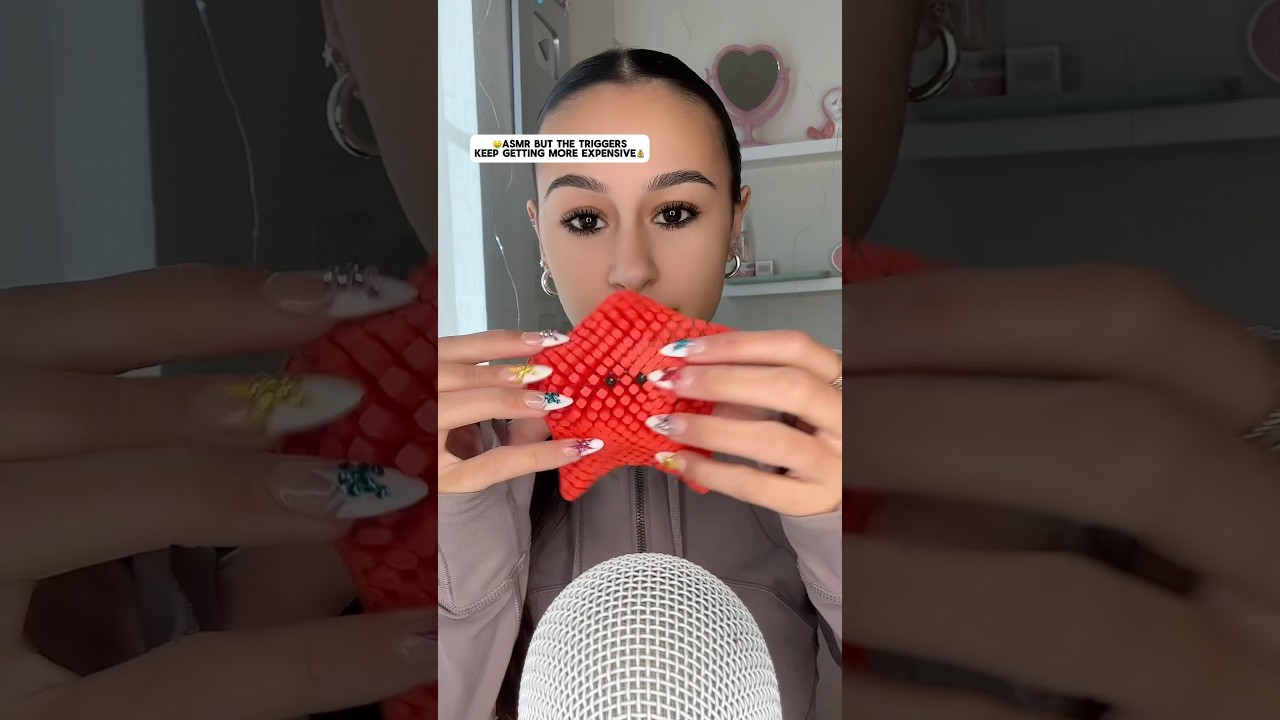 SUBSCRIBE #asmr #explore #asmrtriggers #shorts #trending