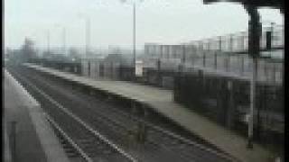 preview picture of video 'Trains through Swinton Railway Station 2002'