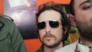 بس بياخة: مطرب مشهور!!