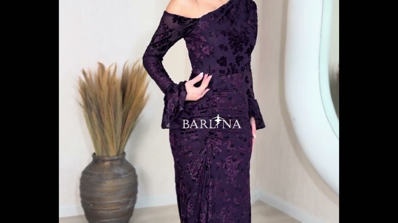 Purple dress with a velvet rose pattern - XXL