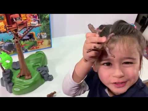Evey's Toy Adventures - Unboxing Playmobil Treehouse with Evey!