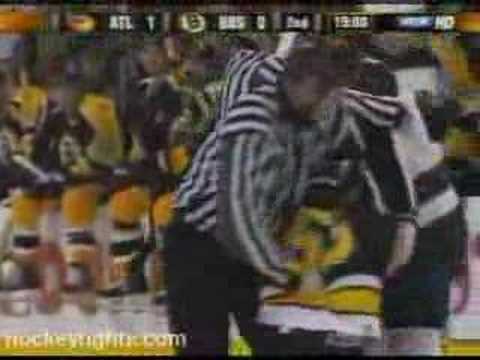 Eric Boulton vs Jeremy Reich