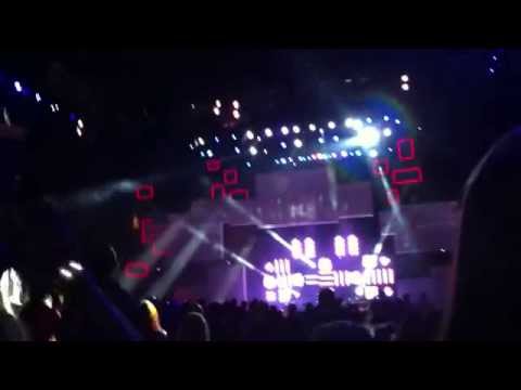 Kardinal Offishall & JRDN - We Day 2014 in Ottawa (Freedom *NEW SINGLE*)