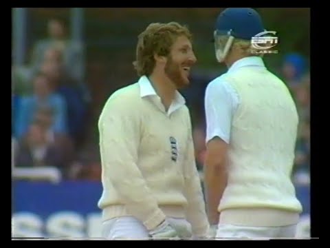 ENGLAND v AUSTRALIA 3rd TEST MATCH DAY 4 HEADINGLEY JULY 20 1981 IAN BOTHAM GRAHAM DILLEY CHRIS OLD