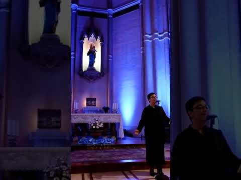 Tina Castellano - SALVE REGINA (Gen Verde) - (Live)