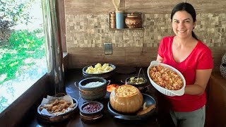 Transformei minha colheita de abóbora e cenouras em um almoço mineiro caipira no fogão a lenha