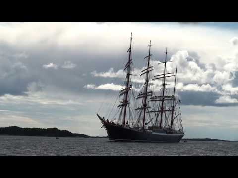Sedov passing Fagerholm Island