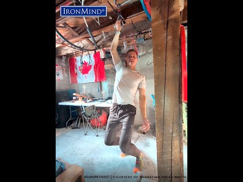 1-Arm Rolling Thunder Pull-up World Record: Sebastian Pacey-Smith Bangs out a 4-Reps