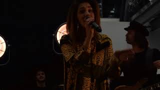 Jannika B - Riisu kokonaan // @KauppakeskusRedi 10.11.2018