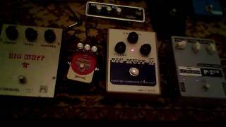 Video thumbnail for Ehx Big Muff BM3, Ram's Head, Skreddy Cognitive Dissonance MKII, Sovtek Civil War, Cornish P2 by Vintage Stompboxes