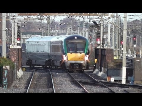 Irish Rail Intercity D.M.U. 22328 arriving at Connolly Station, Dublin