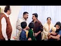 മനുഷ്യനിവിടെ ഭ്രാന്ത് പിടിച്ചു നിൽക�