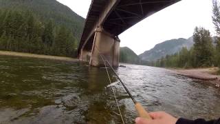preview picture of video 'Early morning fishing on the Middle Fork Flathead River'