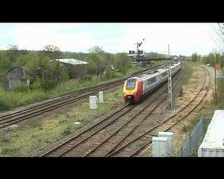 221101, Louis Bleriot, on 1K66, 15:08, Llandudno - Crewe