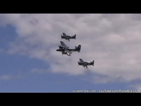 2014 R.I. Airshow @Quonset - The Horsemen