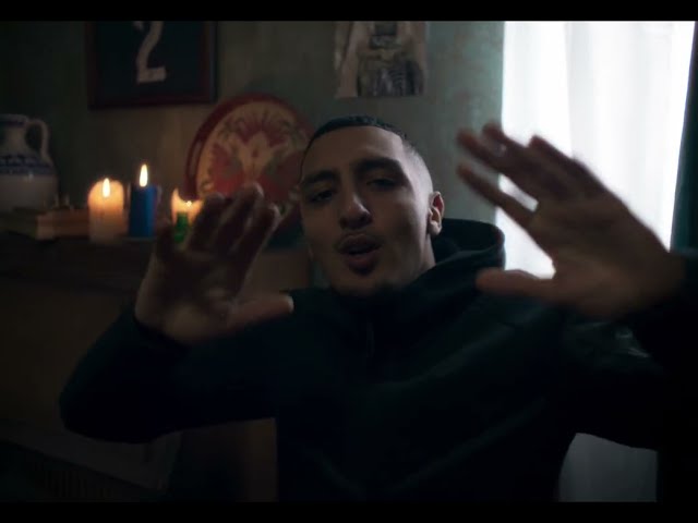 Se Fue von Moncho Chavea & Morad ((jetzt ansehen))