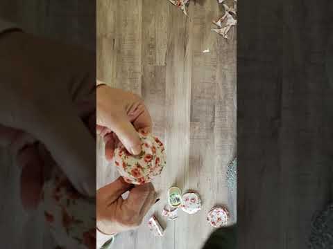 Flower Power Fridays #1 ~ Shabby Chic Fabric Circle Flowers