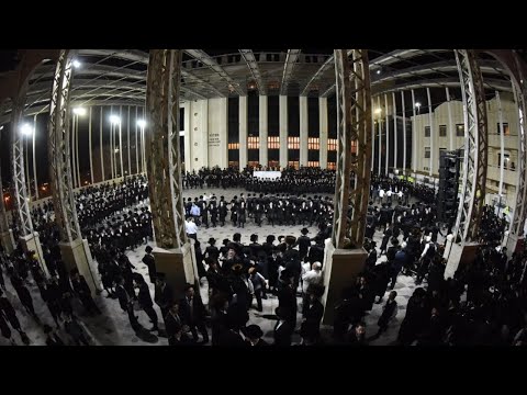 Simchas Beis Hashoeva In Belz - 2021 | שמחת בית השואבה המרכזית בבעלזא - תשפ"ב