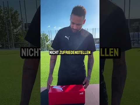 Der wahre GRUND warum MARADONA seine SCHUHE immer auf dem PLATZ schnürte!