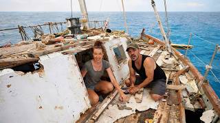 How a Couple Transforms a Ruined $5000 BOAT to Their New Home MQDEFAULT Thumbnail